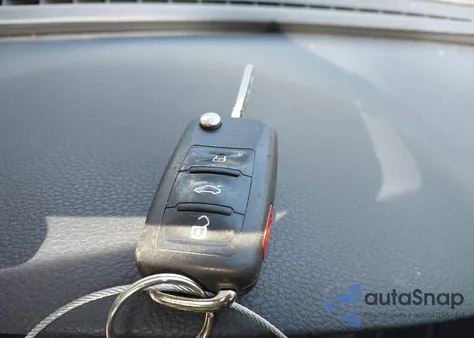 2013 Volkswagen Passat 2.5L S from USA, damaged, VIN 1VWAP7A38DC133589